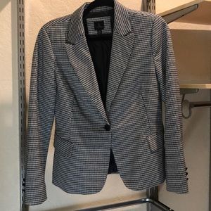 Houndstooth women’s blazer